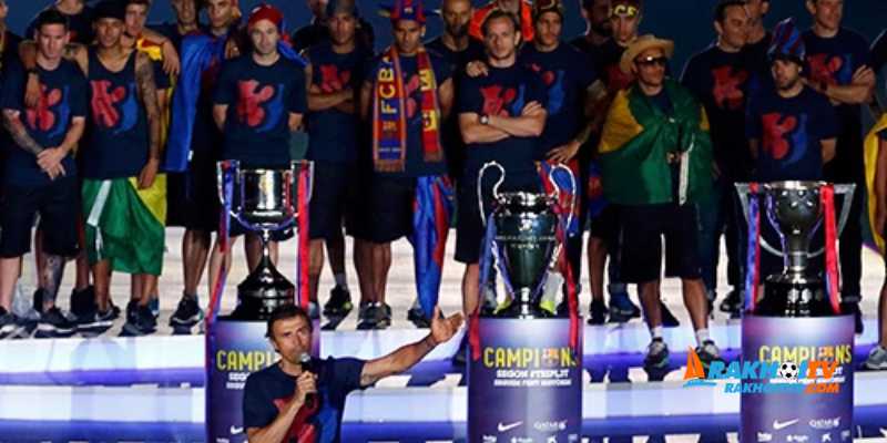 Gã khổng lồ xứ Catalan đã đánh bại Athletic Bilbao với tỷ số 3-0, qua đó hoàn tất cú ăn ba quốc nội